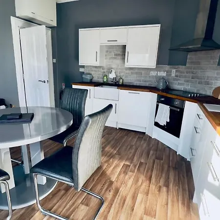 The King'S Tower Apartment Whitehead Exterior photo